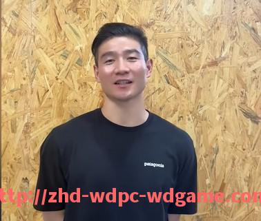 问鼎娱乐官方网站-CBA球员与篮球宝贝在赛场互动中的镜头集锦