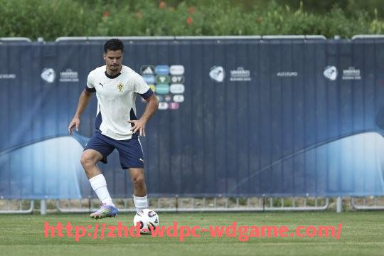 问鼎娱乐官方网站-火箭队拉拉队皮裤造型曝光引发热议